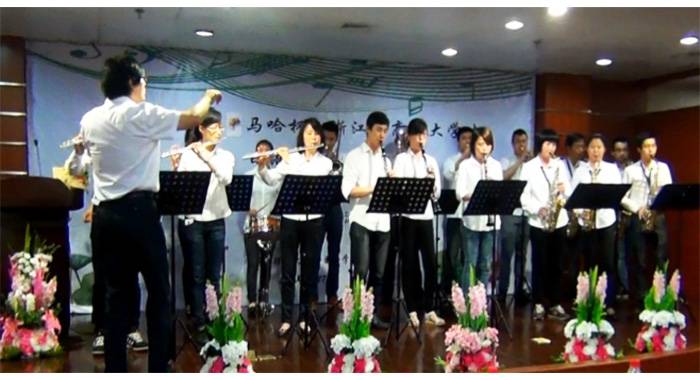 “凯发k8杯”浙江省大学生日语演讲比赛—日本流行歌曲进行的中日国际文化交流