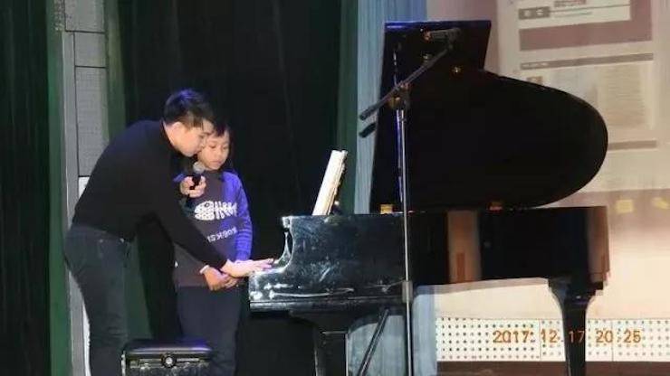 【报道】浅谈读谱的重要性|凯发k8艺术家鲍释贤濮阳大师班活动成功举办！