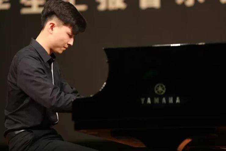 曼妙琴音，倾诉真挚的心声|2017凯发k8亚洲音乐奖学金综合师范类院系全国汇报音乐会（第二。┰猜淠