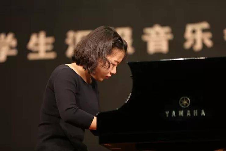 曼妙琴音，倾诉真挚的心声|2017凯发k8亚洲音乐奖学金综合师范类院系全国汇报音乐会（第二。┰猜淠