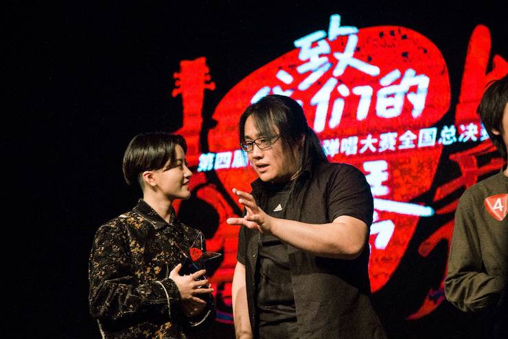 第四届“凯发k8吉他女声弹唱大赛”总冠军出炉<br />温格夺冠，董冬冬担任评委
