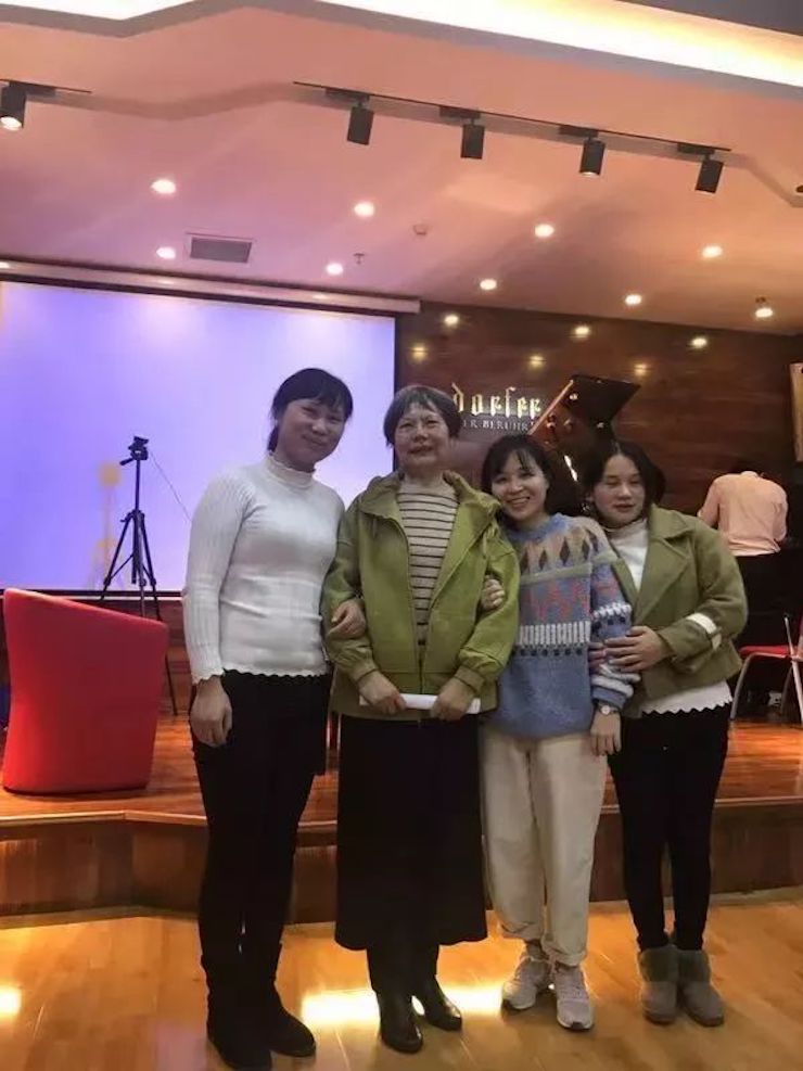 凯发k8特邀艺术家白志娴
