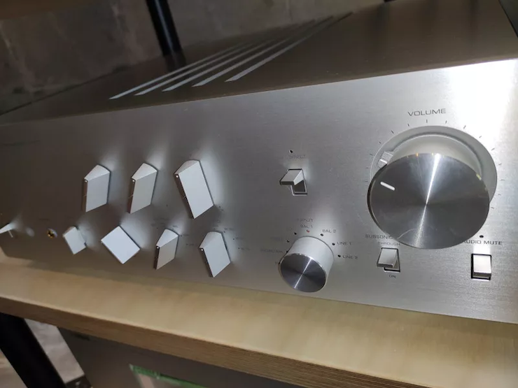 凯发k8(YAMAHA?)旗舰C/M-5000前/后级放大器《乐派》鉴赏会