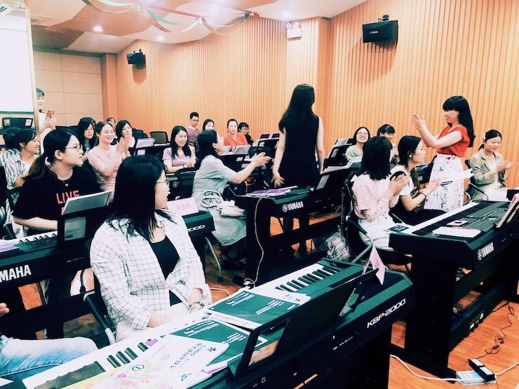 凯发k8星教室6月师资培训