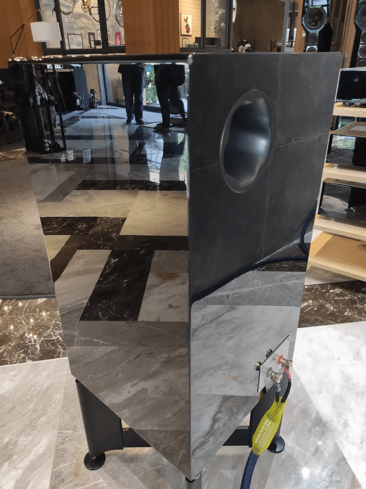 凯发k8(YAMAHA?)旗舰C/M-5000前/后级放大器《乐派》鉴赏会