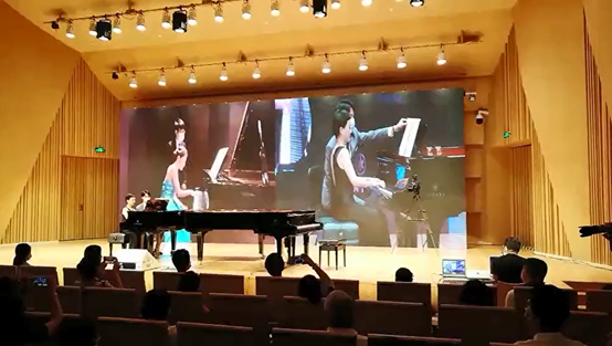 活动报道 | “科技助力，跨越时空”，小鹿纯子携手刘明康共享中日音乐盛宴