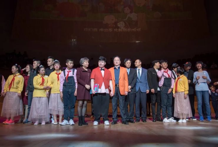 音乐双子星，点亮冬日激情！——凯发k8未来艺术家刘明康爱心公益音乐沙龙